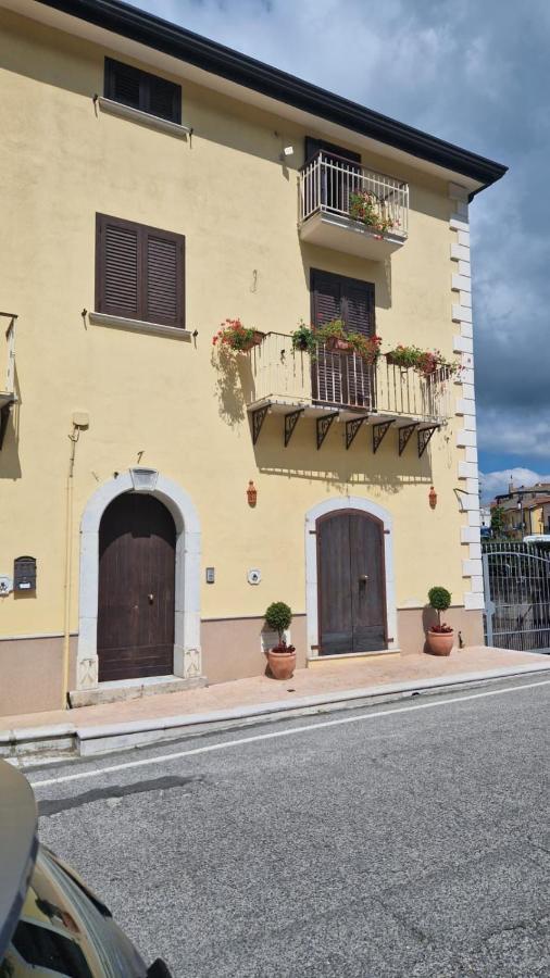 Core A Core Rooms Santo Stefano del Sole 외부 사진