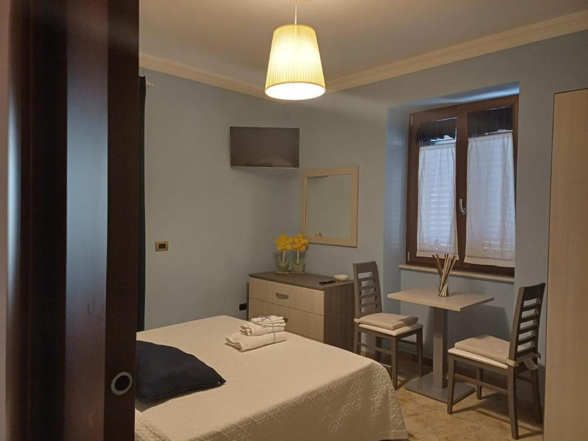 Core A Core Rooms Santo Stefano del Sole 외부 사진